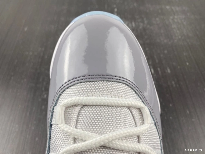 Grey Jordan Cement Low AV2187-140 11 Air 0811
